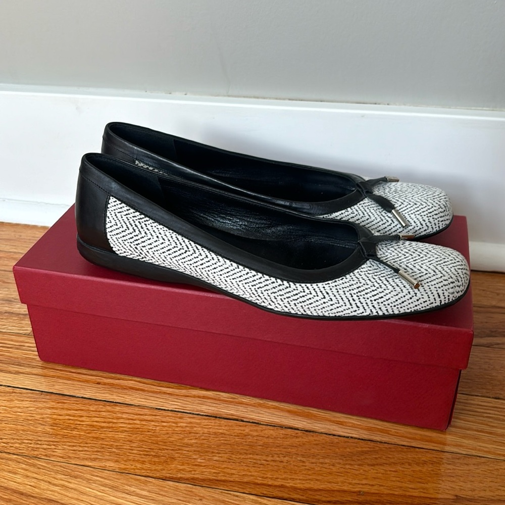 Authentic Salvatore Ferragamo flats, size 39 (8.5). Excellent used condition.